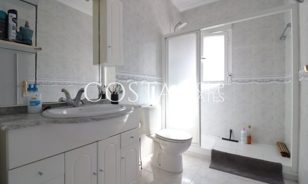 Odsprzedaż - Willa -
Rojales