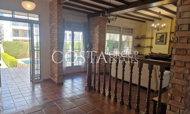 Herverkoop - Villa -
Orihuela Costa - Mil Palmeras