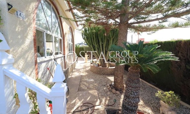 Herverkoop - Villa -
Torrevieja