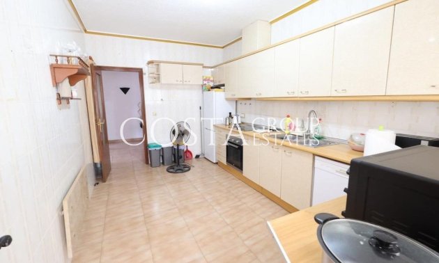 Herverkoop - Villa -
Torrevieja