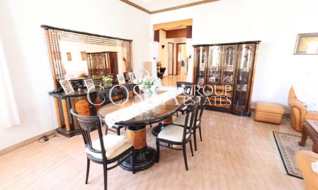 Herverkoop - Villa -
Torrevieja