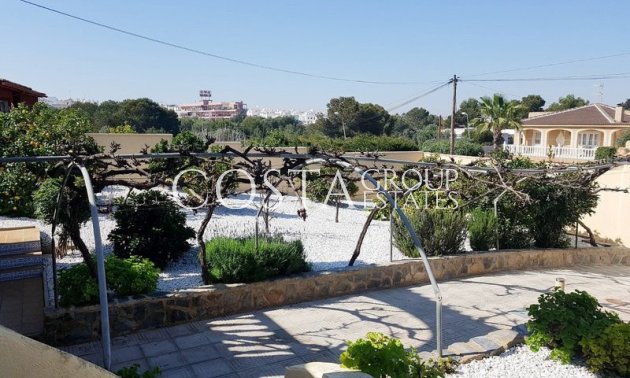 Wiederverkauf - Villa -
Orihuela Costa - Los Balcones