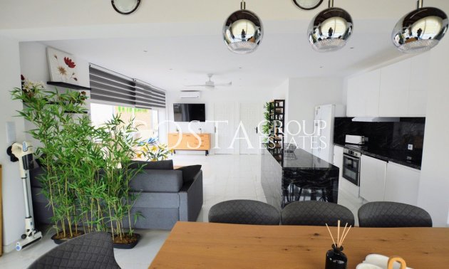 Wiederverkauf - Villa -
Orihuela Costa - Villamartin