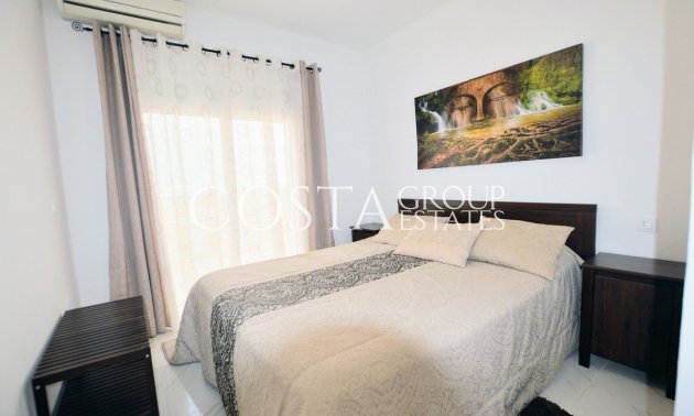 Wiederverkauf - Villa -
Orihuela Costa - Villamartin