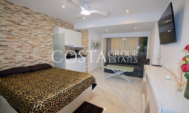 Wiederverkauf - Villa -
Orihuela Costa - Villamartin