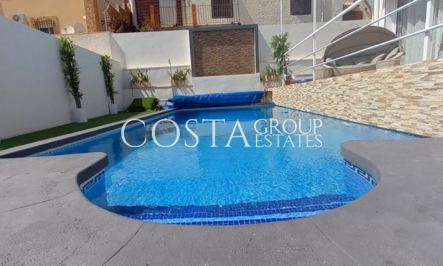 Wiederverkauf - Villa -
Orihuela Costa - Villamartin