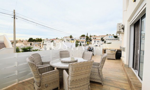 Wiederverkauf - Villa -
Orihuela Costa - Villamartin