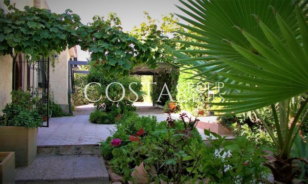 Herverkoop - Villa -
Orihuela Costa - Los Balcones