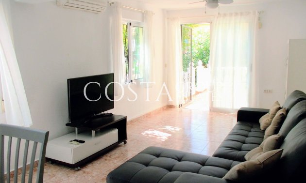 Herverkoop - Villa -
Orihuela Costa - Los Balcones