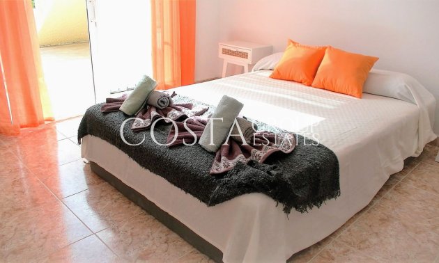 Herverkoop - Villa -
Orihuela Costa - Los Balcones