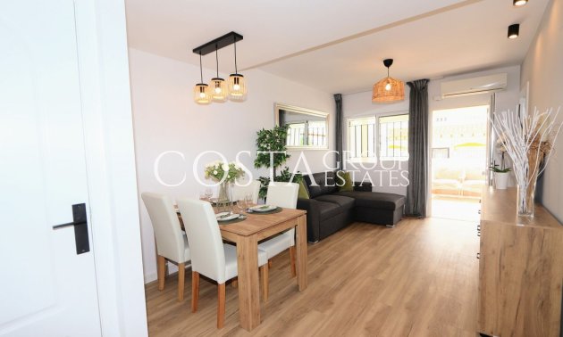 Wiederverkauf - House -
Orihuela Costa - Punta Prima