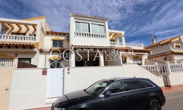 Wiederverkauf - House -
Orihuela Costa - Punta Prima