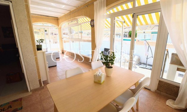 Wiederverkauf - Villa -
Orihuela Costa - Los Altos