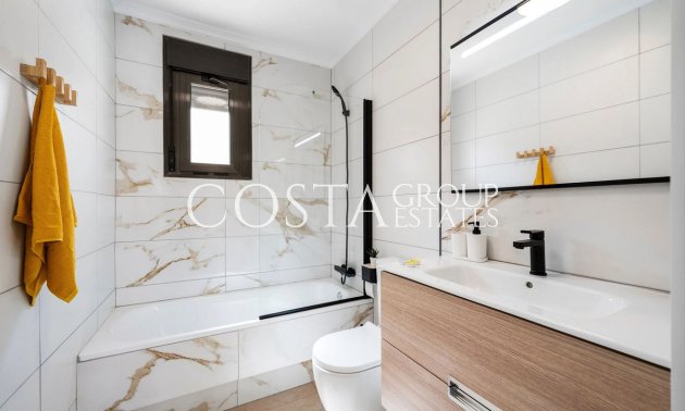 Odsprzedaż - Dom -
San Miguel de Salinas - San Miguel de Salinas Centro