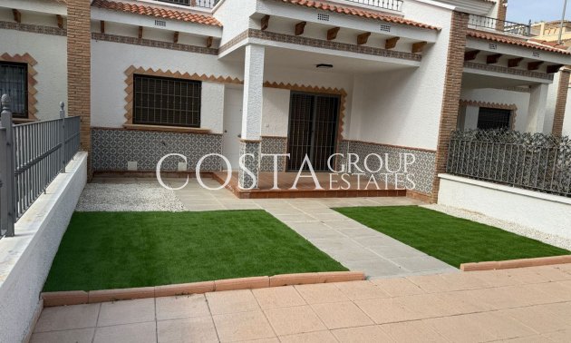 Odsprzedaż - Dom -
San Miguel de Salinas - San Miguel de Salinas Centro