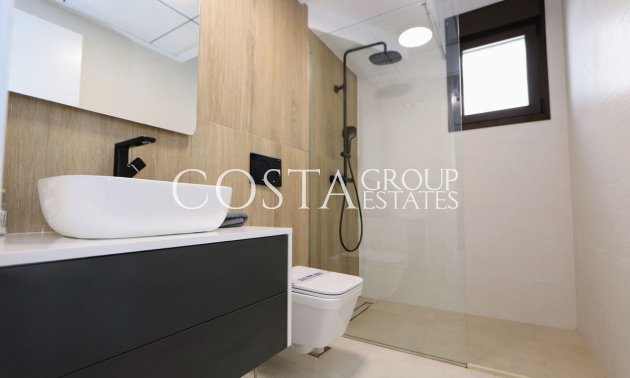 Herverkoop - Villa -
Orihuela Costa - Villamartin