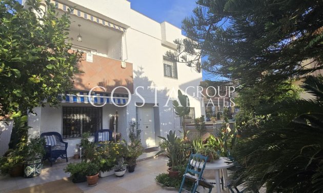 Herverkoop - Villa -
Cartagena - El Algar