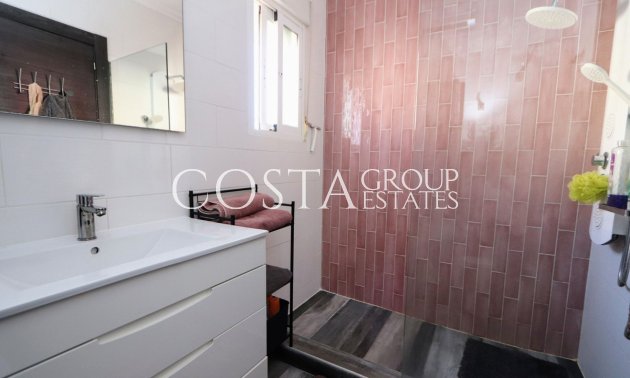 Herverkoop - Villa -
Orihuela Costa - Lomas de Cabo Roig