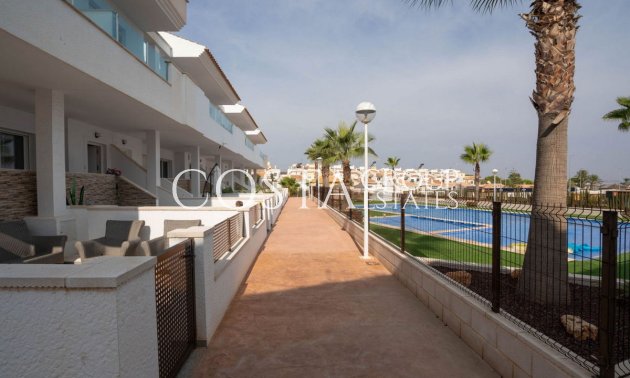 Herverkoop - Huis -
Orihuela Costa - Los Balcones
