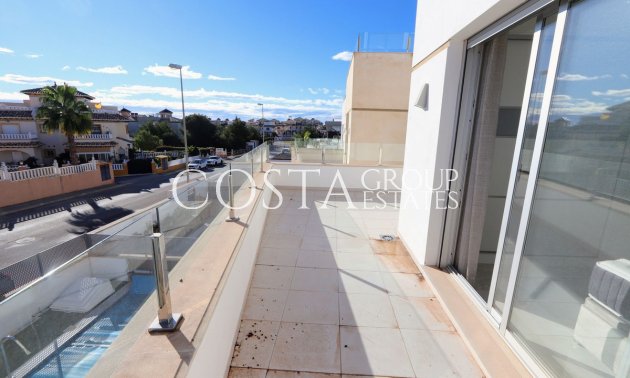 Herverkoop - Villa -
Orihuela Costa - Lomas de Cabo Roig