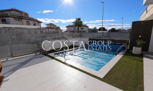 Herverkoop - Villa -
Orihuela Costa - Lomas de Cabo Roig