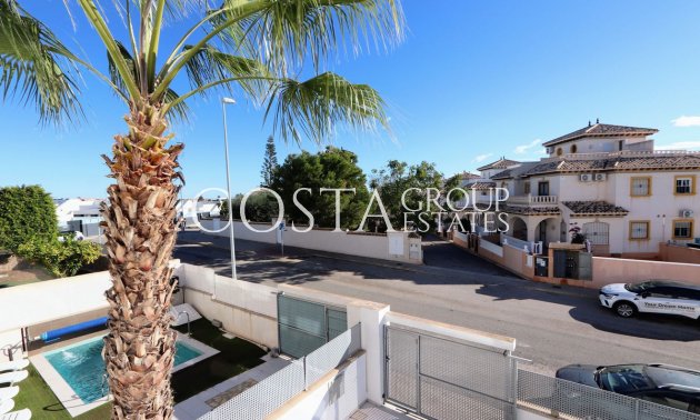 Herverkoop - Villa -
Orihuela Costa - Lomas de Cabo Roig