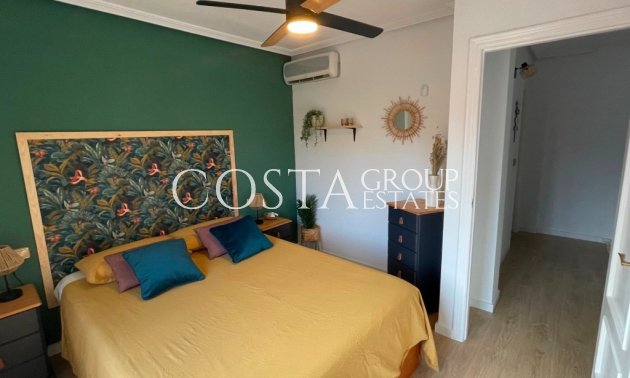 Herverkoop - Huis -
Orihuela Costa - Villamartin