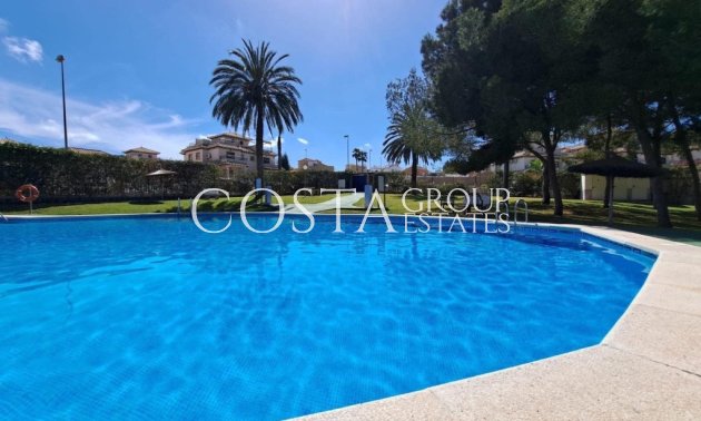 Herverkoop - Huis -
Orihuela Costa - Villamartin