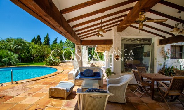 Resale - Villa -
Alfas del Pí