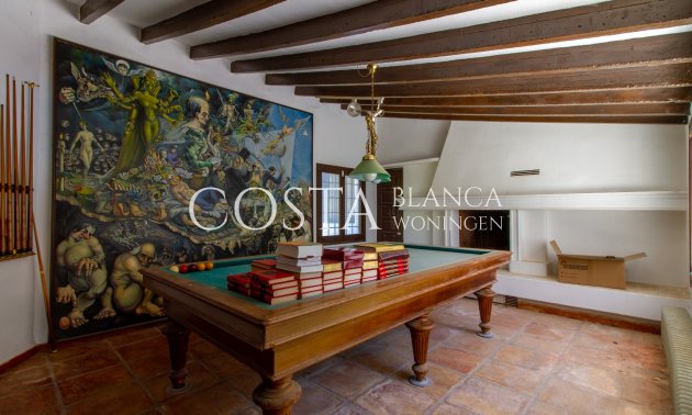 Resale - Villa -
Alfas del Pí