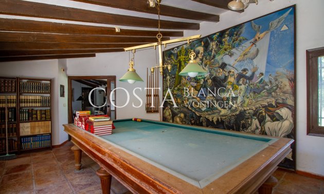Resale - Villa -
Alfas del Pí
