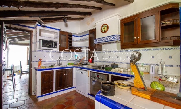 Resale - Villa -
Alfas del Pí