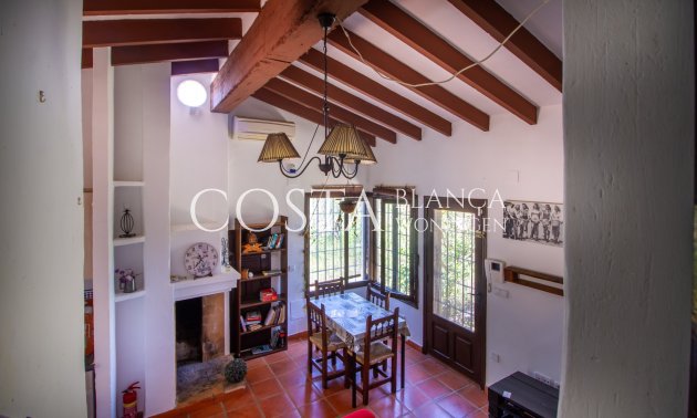 Resale - Villa -
Alfas del Pí