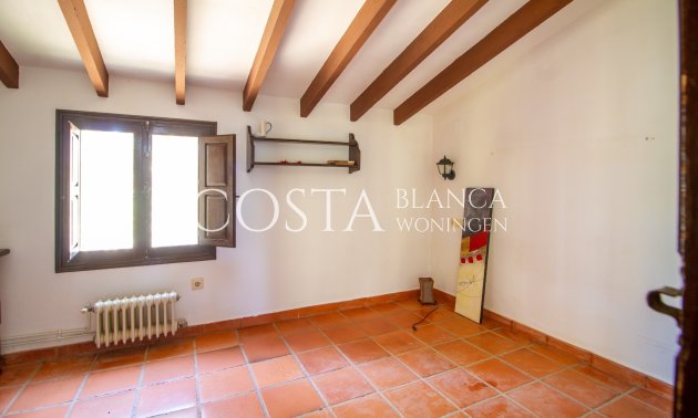Resale - Villa -
Alfas del Pí