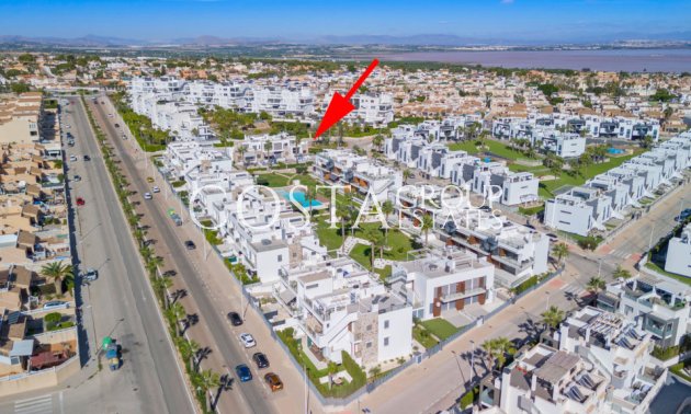 Wiederverkauf - House -
Orihuela Costa - Punta Prima