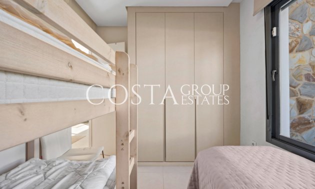 Wiederverkauf - House -
Orihuela Costa - Punta Prima