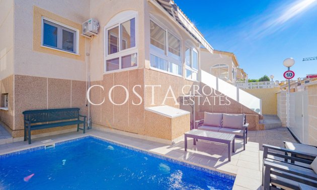 Herverkoop - Villa -
Orihuela Costa - Los Altos