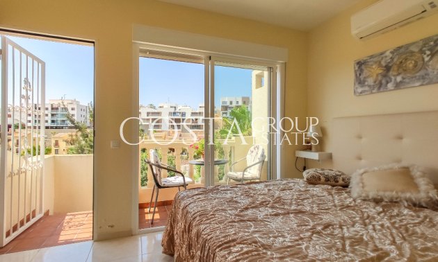 Herverkoop - Villa -
Orihuela Costa - Las Ramblas Golf