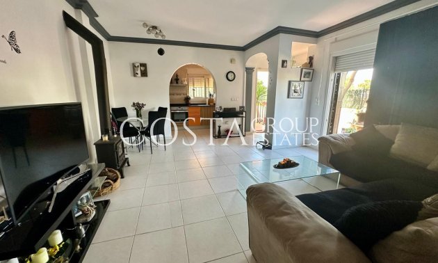 Herverkoop - Villa -
Los Montesinos - Los Montesinos Centro