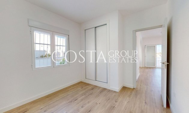 Wiederverkauf - Villa -
Orihuela Costa - Villamartin