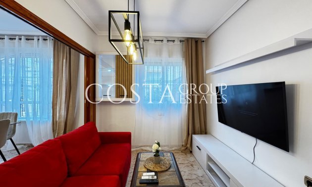 Odsprzedaż - Dom -
Orihuela Costa