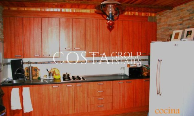 Herverkoop - Villa -
Murcia - Gea y Truyols