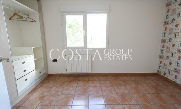 Herverkoop - Villa -
Orihuela Costa