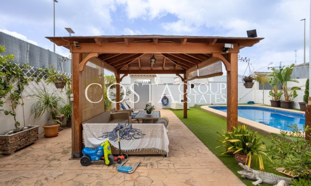 Herverkoop - Villa -
Los Montesinos - Los Montesinos Centro