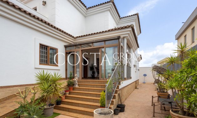 Herverkoop - Villa -
Los Montesinos - Los Montesinos Centro