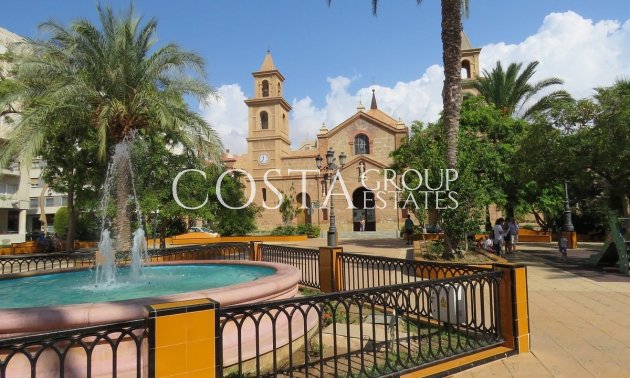 Neue Gebäude - Apartments -
Torrevieja - Lago Jardín II