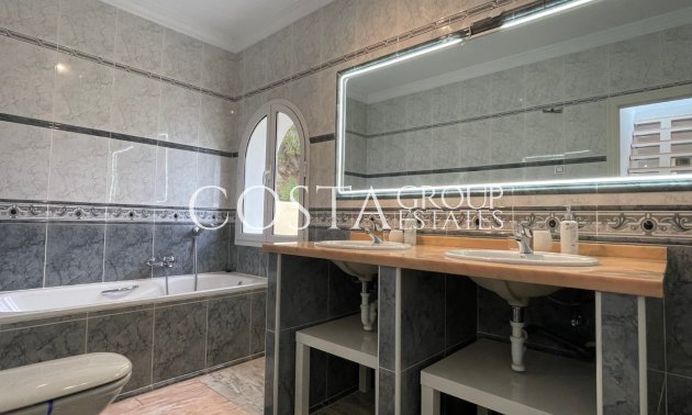 Revente - Villa -
Calpe - Calpe Centro