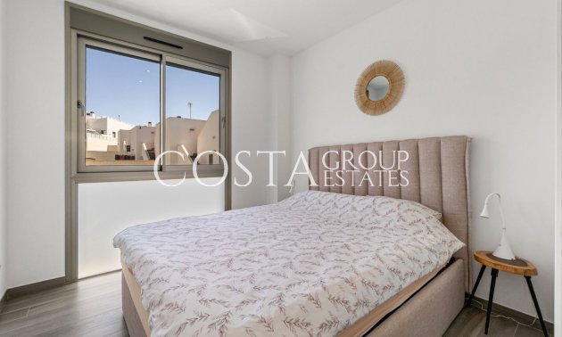 Herverkoop - Villa -
Orihuela Costa - Villamartin