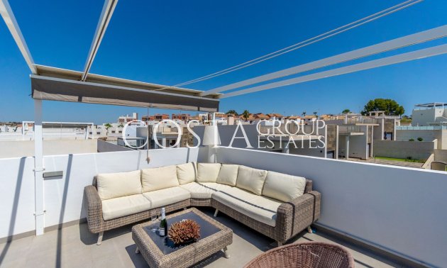 Herverkoop - Villa -
Orihuela Costa - Villamartin