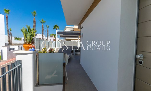 Herverkoop - Villa -
Orihuela Costa - Villamartin